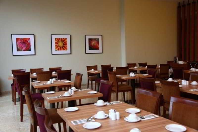 Park Hotel Cawang Jakarta Ngoại thất bức ảnh